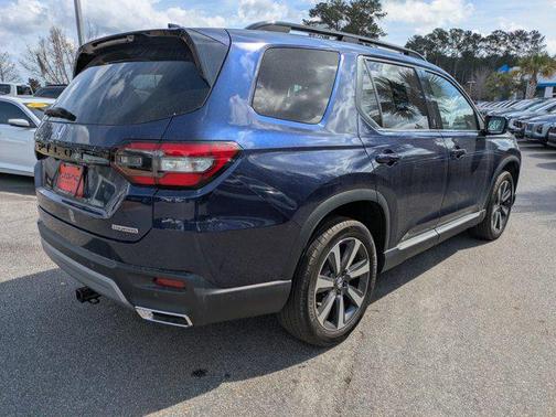 2024 Honda Pilot Touring 8-Passenger