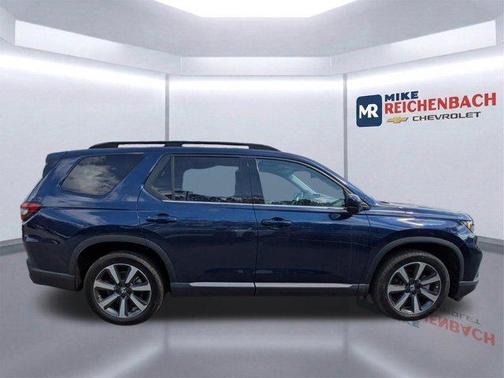 2024 Honda Pilot Touring 8-Passenger