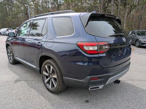 2024 Honda Pilot Touring 8-Passenger
