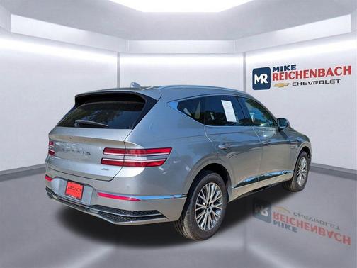 Savile Silver 2025 Genesis GV80 2.5T