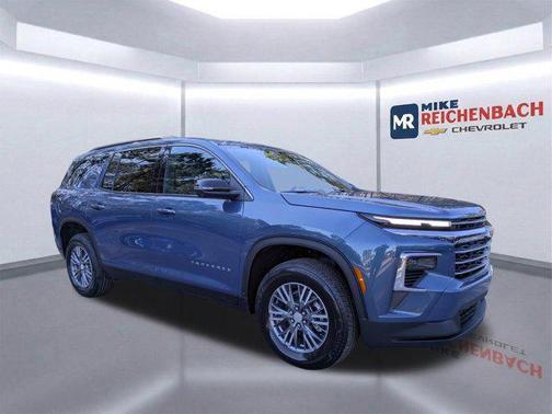 Lakeshore Blue Metallic 2026 Chevrolet Traverse LT