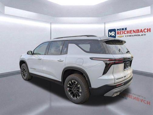 Polar White Tricoat 2026 Chevrolet Traverse AWD Z71