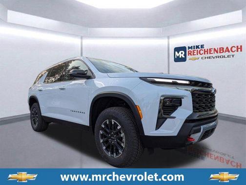 Polar White Tricoat 2026 Chevrolet Traverse AWD Z71