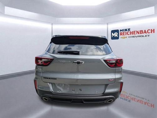 Sterling Gray Metallic 2026 Chevrolet Trailblazer RS
