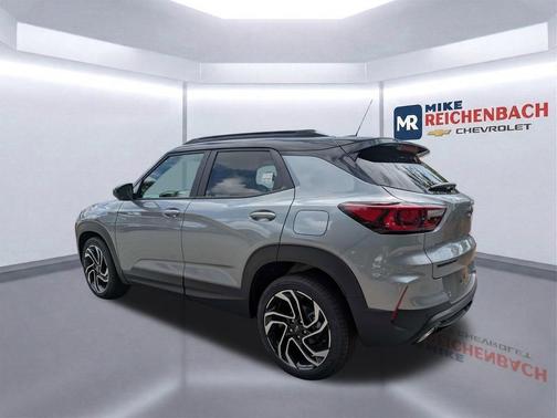 Sterling Gray Metallic 2026 Chevrolet Trailblazer RS