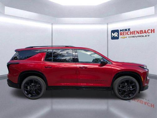 Radiant Red Tintcoat 2026 Chevrolet Traverse RS