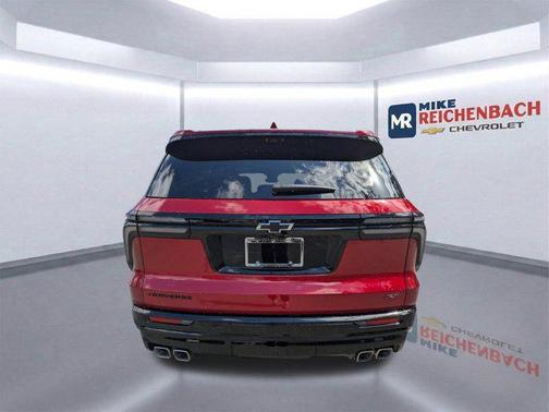 Radiant Red Tintcoat 2026 Chevrolet Traverse RS