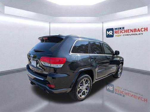 2018 Jeep Grand Cherokee Sterling Edition