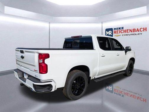 Summit White 2026 Chevrolet Silverado 1500 RST