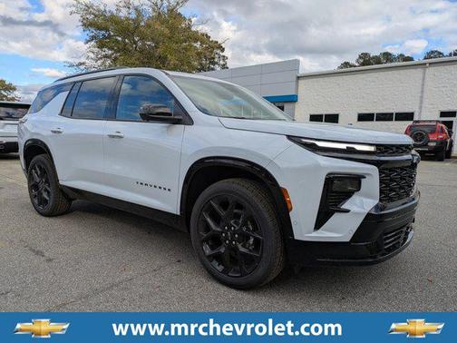 Polar White Tricoat 2026 Chevrolet Traverse RS