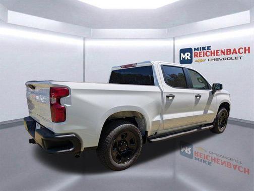Summit White 2025 Chevrolet Silverado 1500 WT