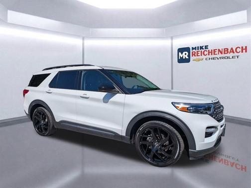 STAR WHITE MET TRI-COAT 2024 Ford Explorer XLT