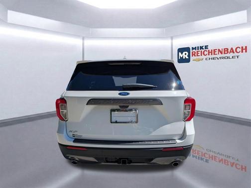 STAR WHITE MET TRI-COAT 2024 Ford Explorer XLT