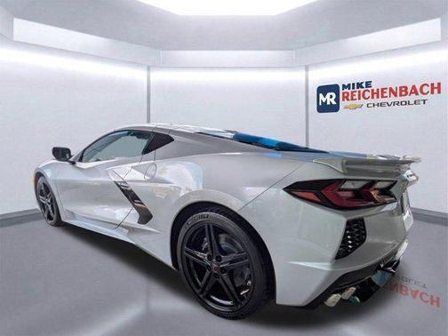 Blade Silver Metallic 2026 Chevrolet Corvette Stingray w/3LT