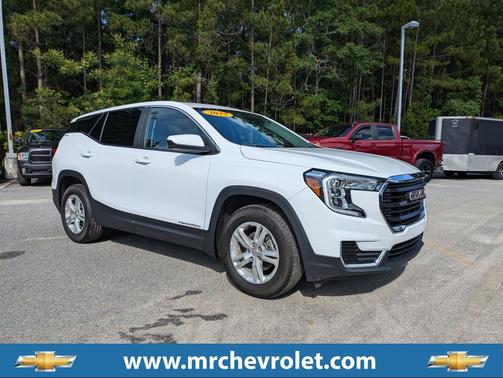 Summit White 2023 GMC Terrain SLE