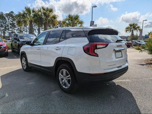 Summit White 2023 GMC Terrain SLE