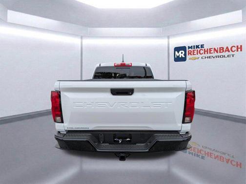 Summit White 2026 Chevrolet Colorado WT