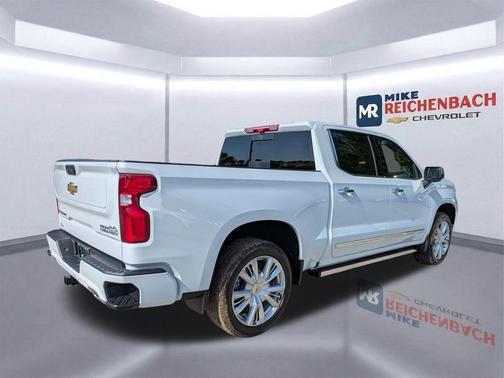 Polar White Tricoat 2026 Chevrolet Silverado 1500 High Country