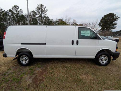 2025 Chevrolet Express 3500 RWD 3500 Extended Wheelbase WT