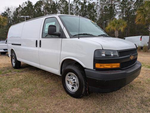 2025 Chevrolet Express 3500 RWD 3500 Extended Wheelbase WT