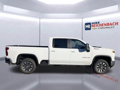 Summit White 2026 Chevrolet Silverado 2500 LT