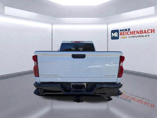 2024 Chevrolet Silverado 2500 Custom