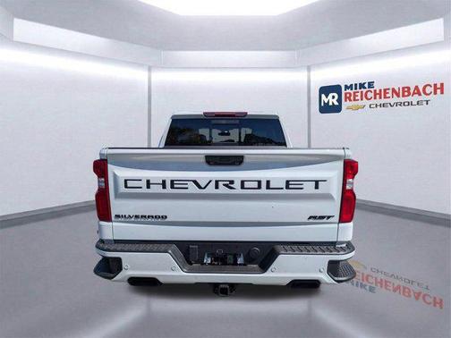 Summit White 2026 Chevrolet Silverado 1500 RST