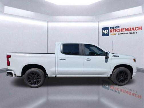 Summit White 2026 Chevrolet Silverado 1500 RST