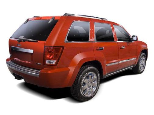 Bright Silver Metallic Clearcoat 2010 Jeep Grand Cherokee Laredo