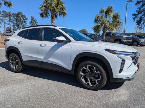 2024 Chevrolet Trax LT