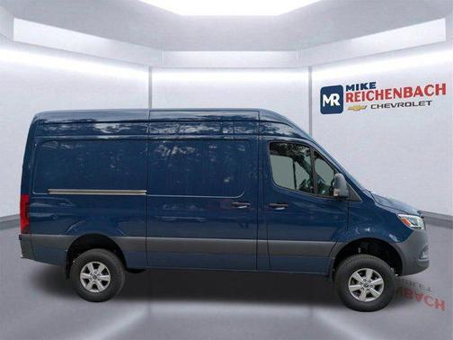 2024 Mercedes-Benz Sprinter 2500 Standard Roof