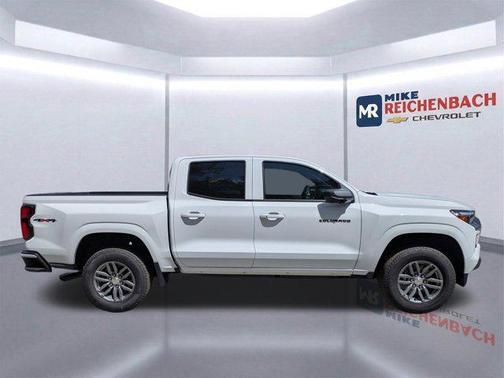 Summit White 2026 Chevrolet Colorado LT