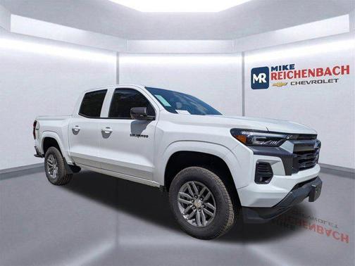 Summit White 2026 Chevrolet Colorado LT