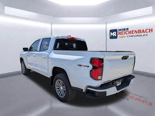 Summit White 2026 Chevrolet Colorado LT