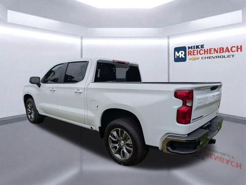 Summit White 2026 Chevrolet Silverado 1500 LT