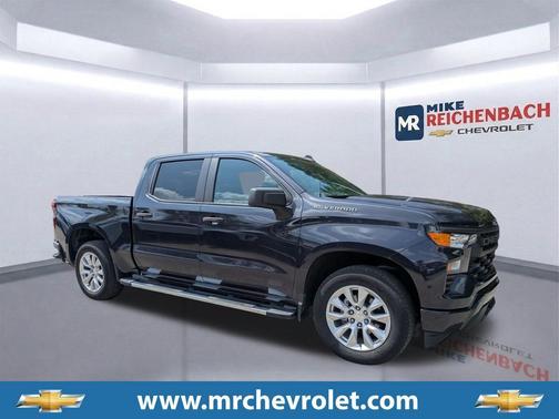Dark Ash Metallic 2023 Chevrolet Silverado 1500 Custom