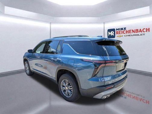 Lakeshore Blue Metallic 2026 Chevrolet Traverse LT