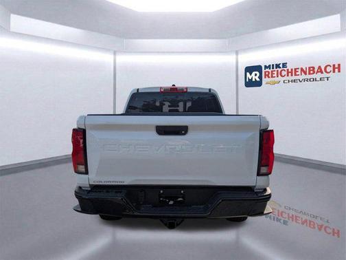 Summit White 2026 Chevrolet Colorado Z71