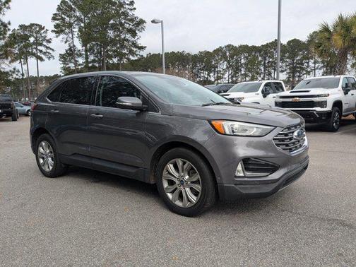 2022 Ford Edge Titanium