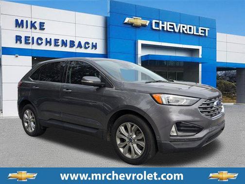 2022 Ford Edge Titanium