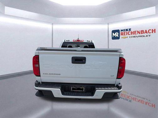Summit White 2022 Chevrolet Colorado LT