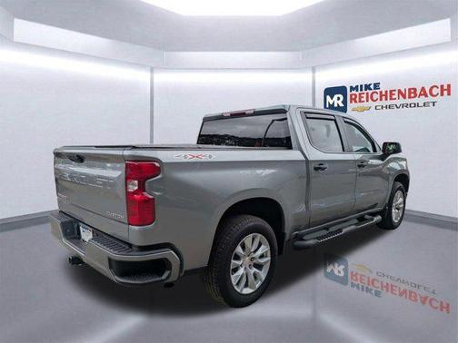 Sterling Gray Metallic 2024 Chevrolet Silverado 1500 Custom