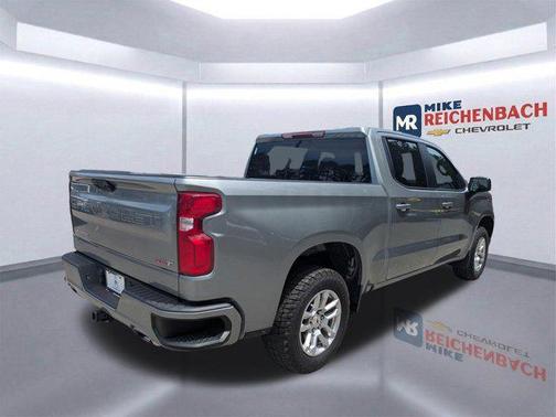 Sterling Gray Metallic 2024 Chevrolet Silverado 1500 RST