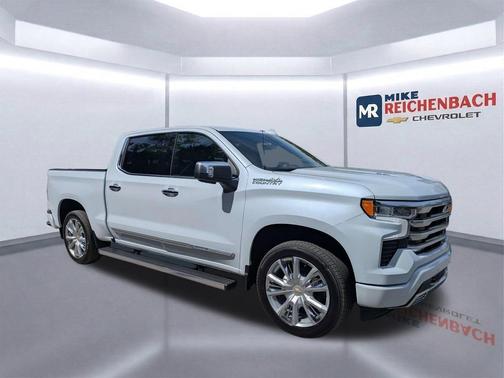 Polar White Tricoat 2026 Chevrolet Silverado 1500 High Country