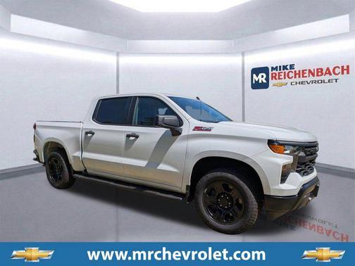 Summit White 2025 Chevrolet Silverado 1500 WT