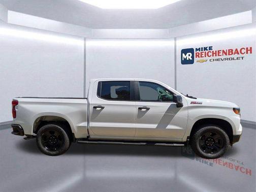 Summit White 2025 Chevrolet Silverado 1500 WT
