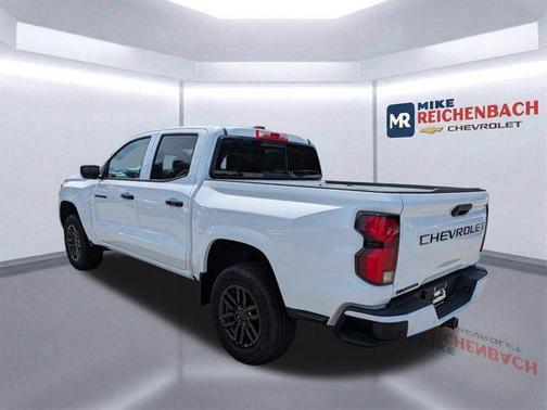 Summit White 2026 Chevrolet Colorado LT