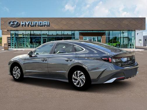 Portofino Gray 2026 Hyundai SONATA Hybrid Base