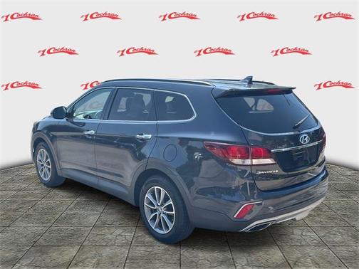 2017 Hyundai SANTA FE SE