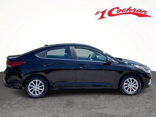 Absolute Black 2022 Hyundai Accent SEL